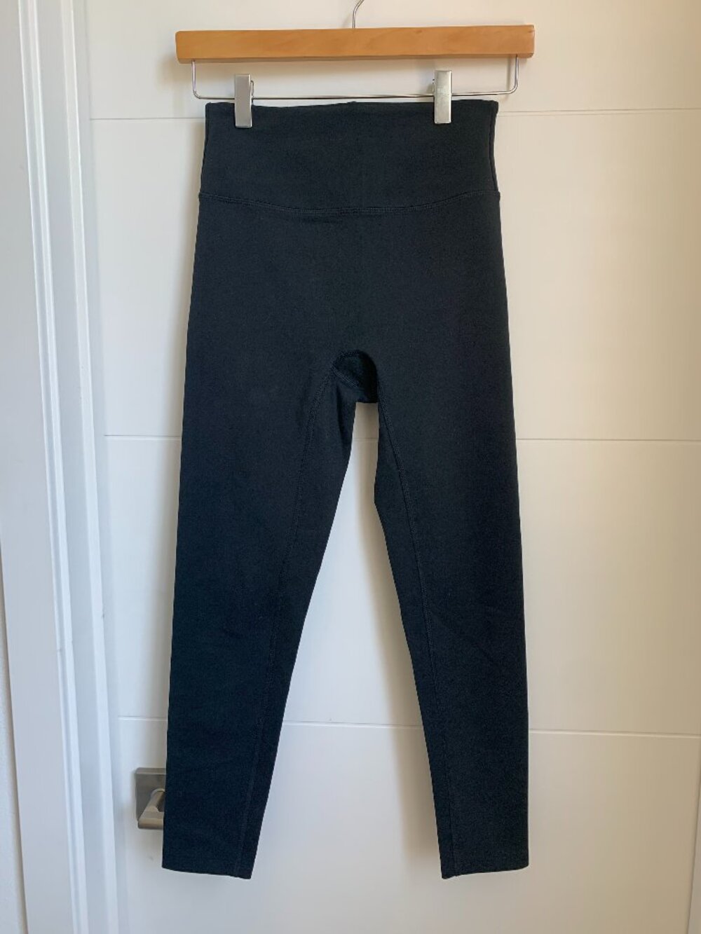Girlfriend Collective Luxe Legging 28" size S in black